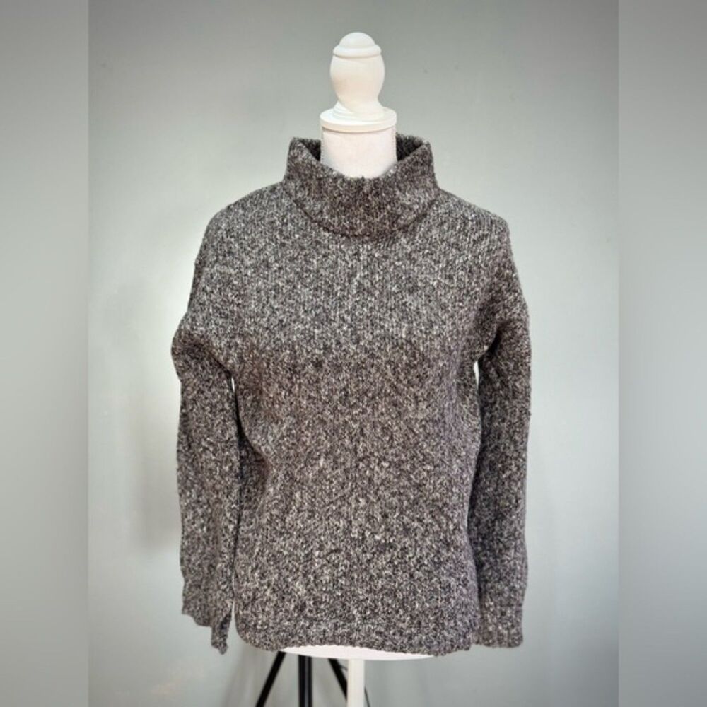 Clearout! Gray Marled Cable & Gauge Mock Cowl Sweater Size S EUC
